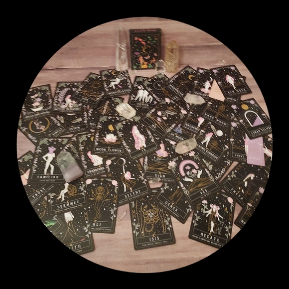 Moon Witch + Oracle Cards ~ Cosmic Valeria ~ Exploration of the Divine Feminine - Picture 6 of 12